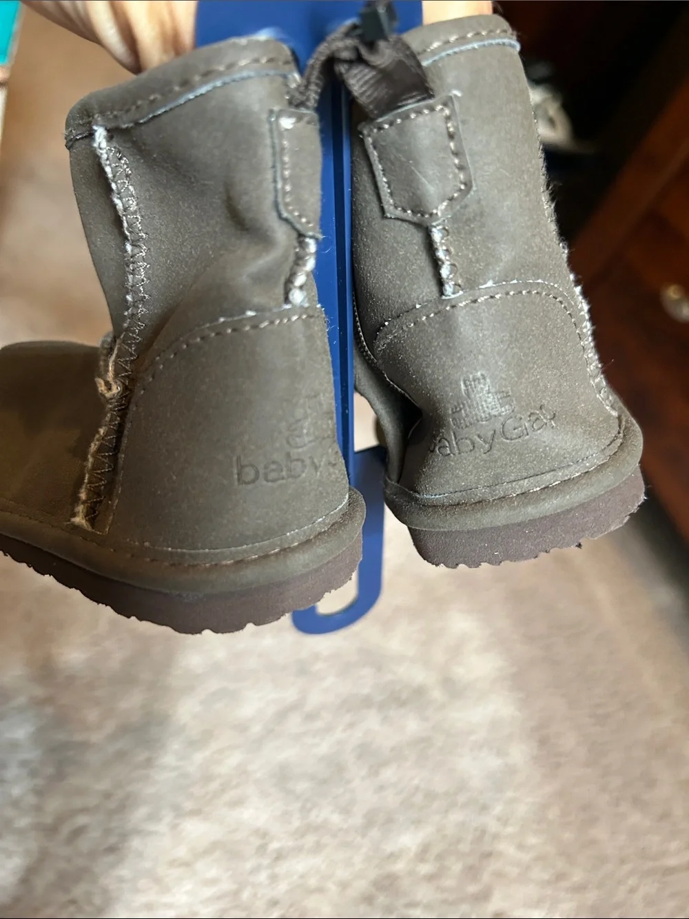 GAP Brown Faux Suede and Sherpa Kids Booties 6-12 months